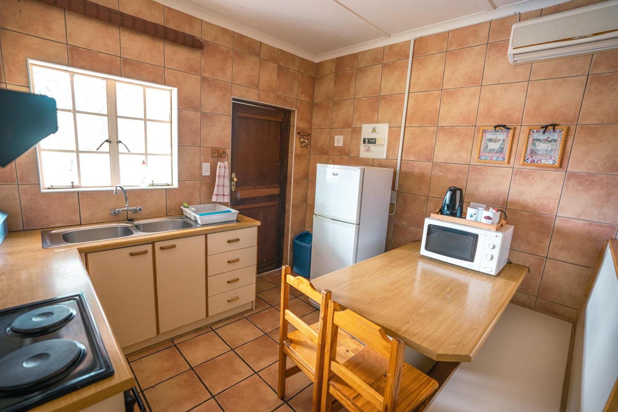 Вилла Olive Grove Guest Farm Бофорт-Уэст Экстерьер фото