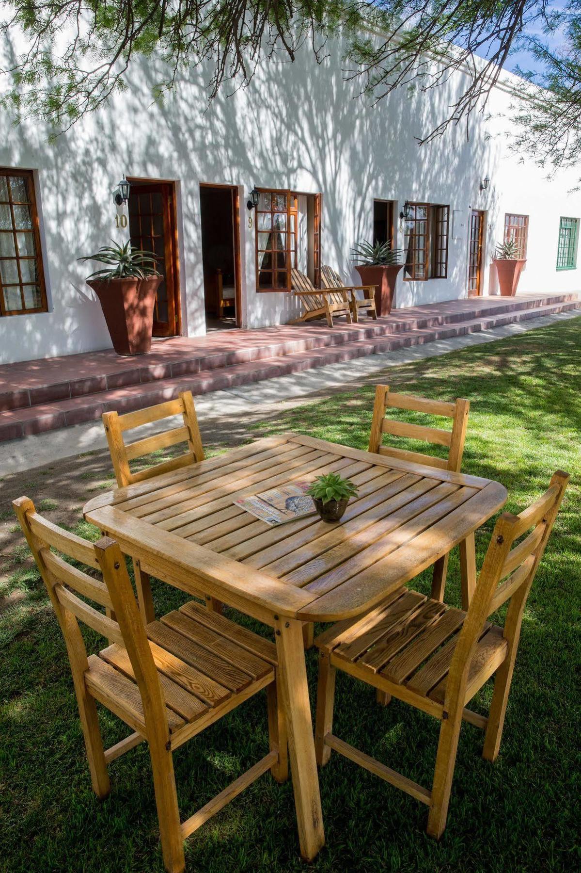 Вилла Olive Grove Guest Farm Бофорт-Уэст Экстерьер фото